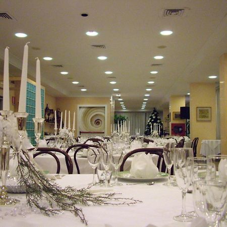 Hotel Acerboli リミニ エクステリア 写真