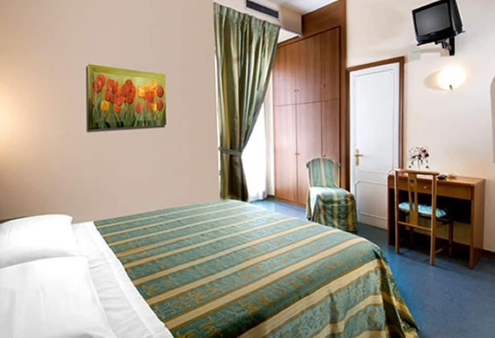 Hotel Acerboli リミニ エクステリア 写真