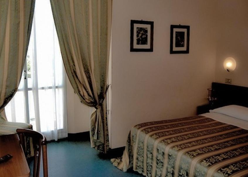 Hotel Acerboli リミニ エクステリア 写真