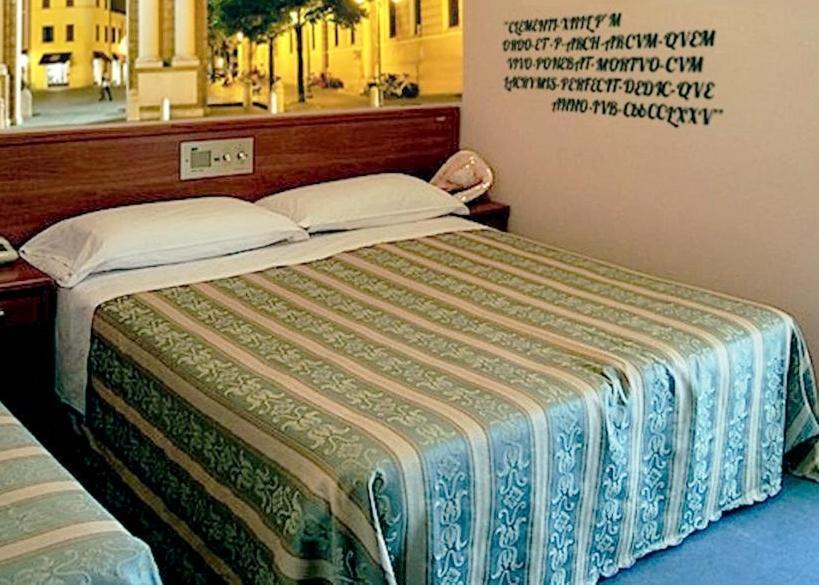 Hotel Acerboli リミニ エクステリア 写真