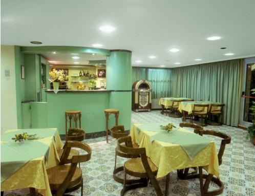 Hotel Acerboli リミニ エクステリア 写真